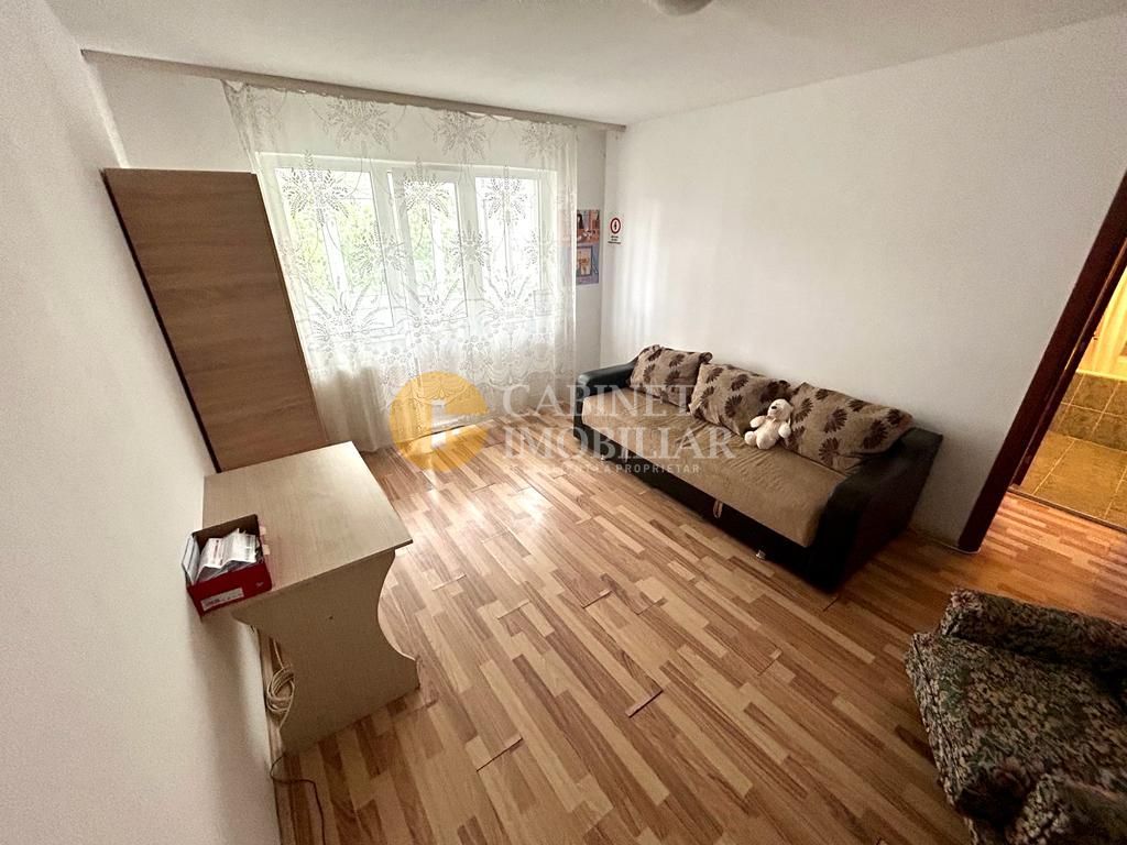 Etaj intermediar, 2 camere, 48 mp zona Mircea cel Batran - Poză 3