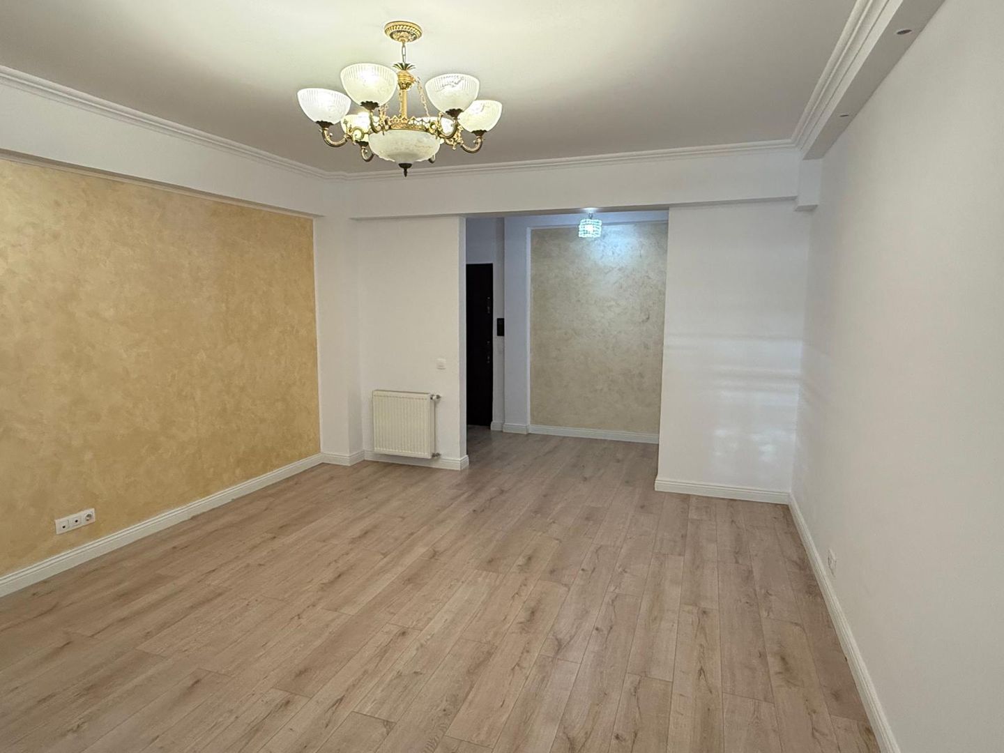 INCHIRIERE Apartament cu 3 camere in zona Aviatiei - Poză 4