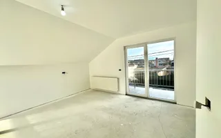 Casă individuală de vanzare  cu garaj și curte proprie – Hălchiu - Poză 18