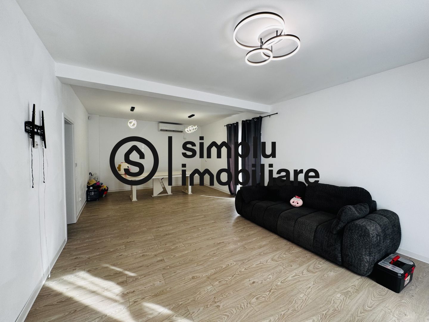 Vila Moderna P+1 zona Damila - Poză 1