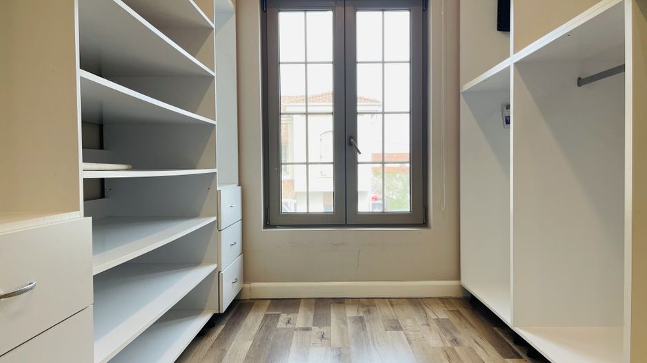 OFERTA REZERVATA - De inchiriat Casa cu Garaj - Segmentul Lux - Dumbravita - Poză 23