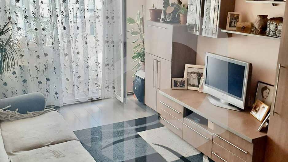 Apartament 2 camere decomandat / Valea Aurie - Poză 1