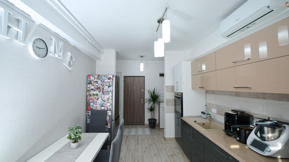 Apartament cu 2 camere, decomandat - Poză 2