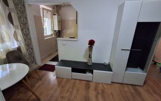 BRASADAS vinde ap 2 cam la PARTER in cartierul Solidaritatii. - Poză 2