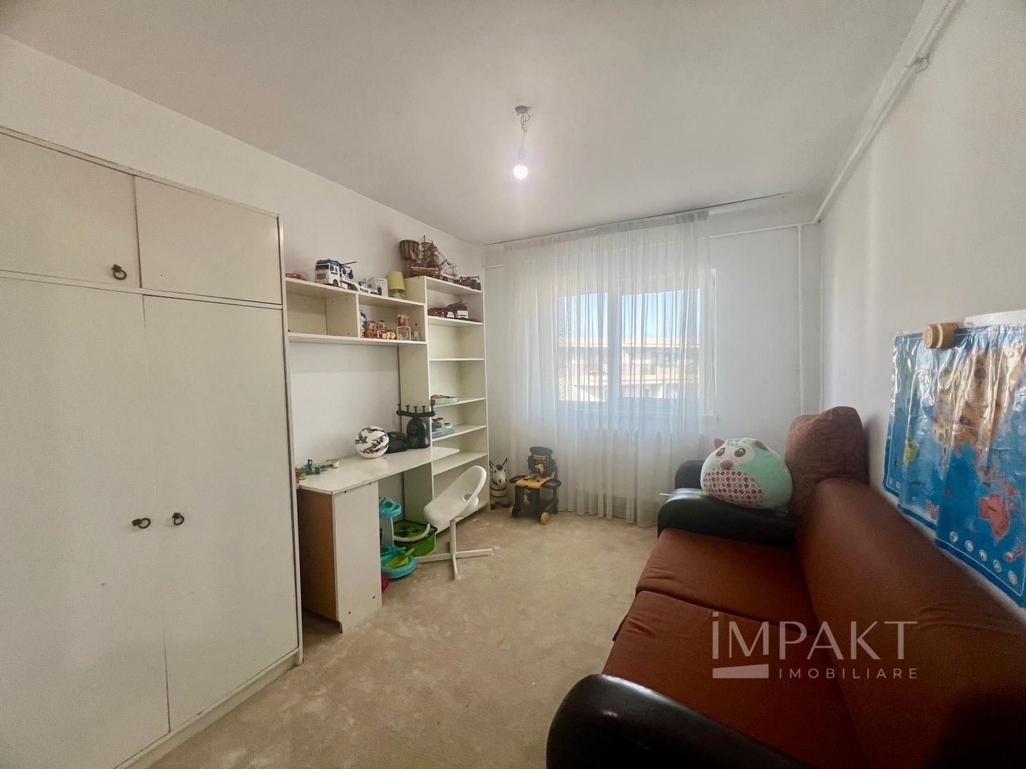 Apartament cu 3 camere decomandate - Poză 1