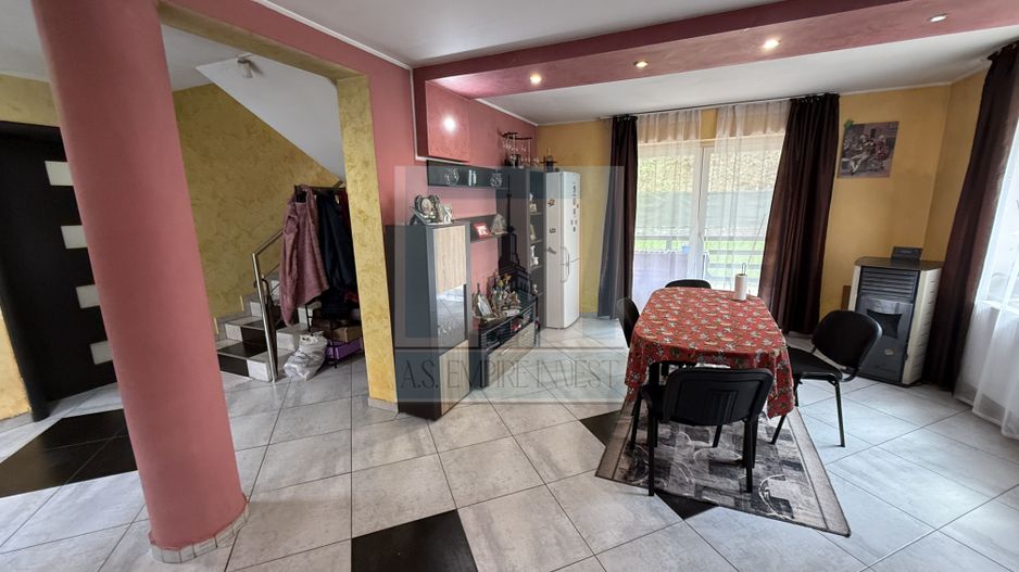 Casa/vila P+E+M, individuala ,730 mp teren-Timișul de jos - Poză 9