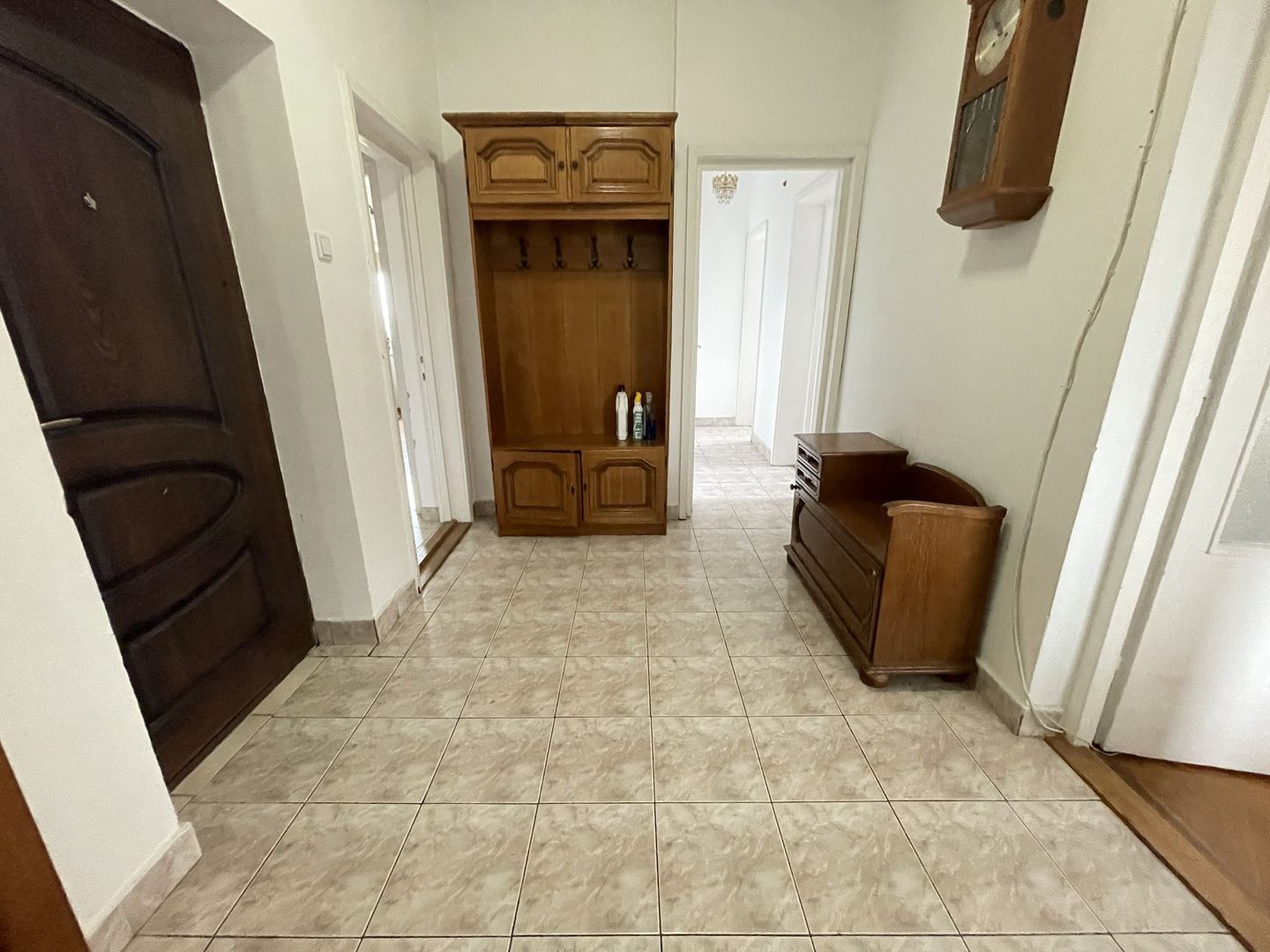 SPATIOS IN ZONA MEDICINEI -4 camere,garaj propriu si boxa - Poză 18