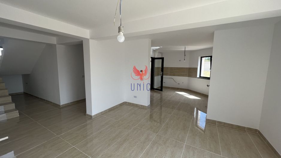 Vila la cheie P+1 zona Bordei - Poză 11