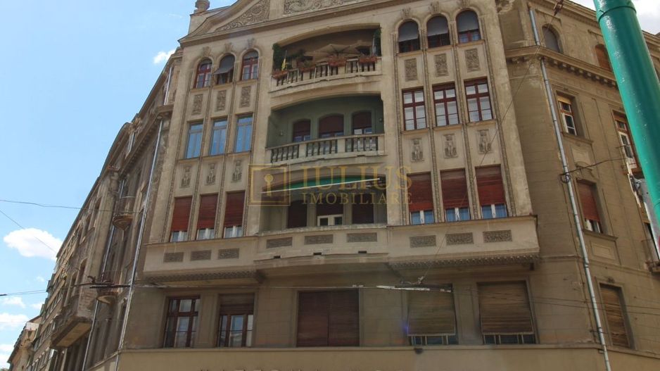 Ultracentral, Piata Victoriei, loc parcare - Poză 1