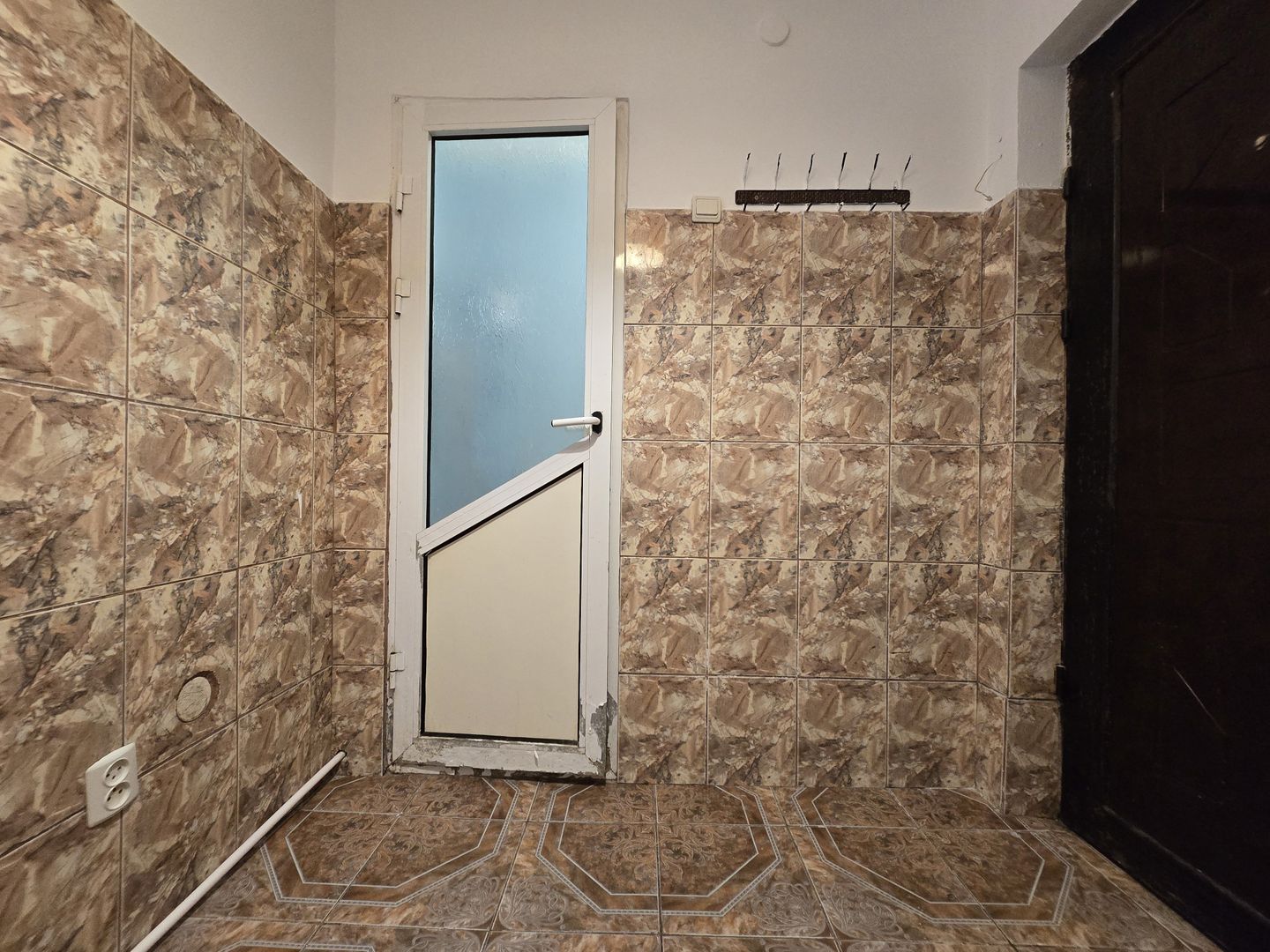 CET - Garsoniera | piata Cet | libera | etaj 3 - Poză 7