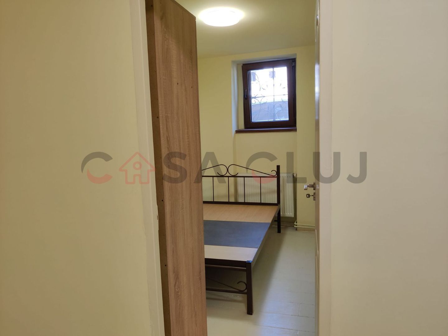 În inima campusului universitar, renovat, ideal pentru investiție sau locuință! - Poză 5