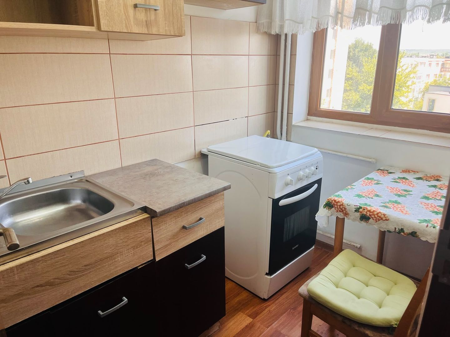 Garsoniera practica, locatie excelenta | Piata Baba Novac - Brazda - Poză 3