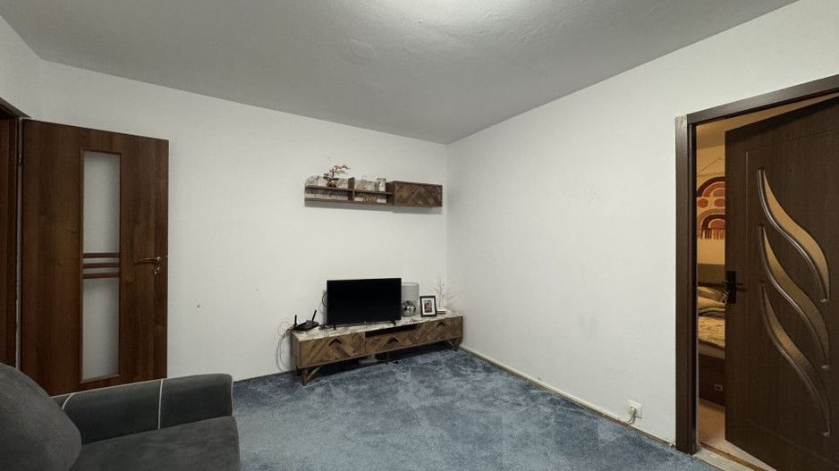 Apartament 3 camere Circumvalatiunii langa Gen 18, etaj 3 - Poză 3