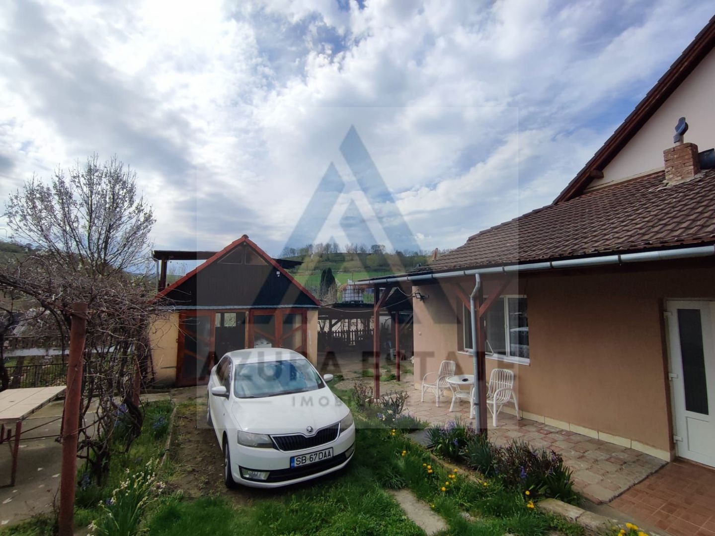 Casa 4 camere 2 bai garaj inchis pivnita si teren 740 mp in Seica Mica - Poză 8