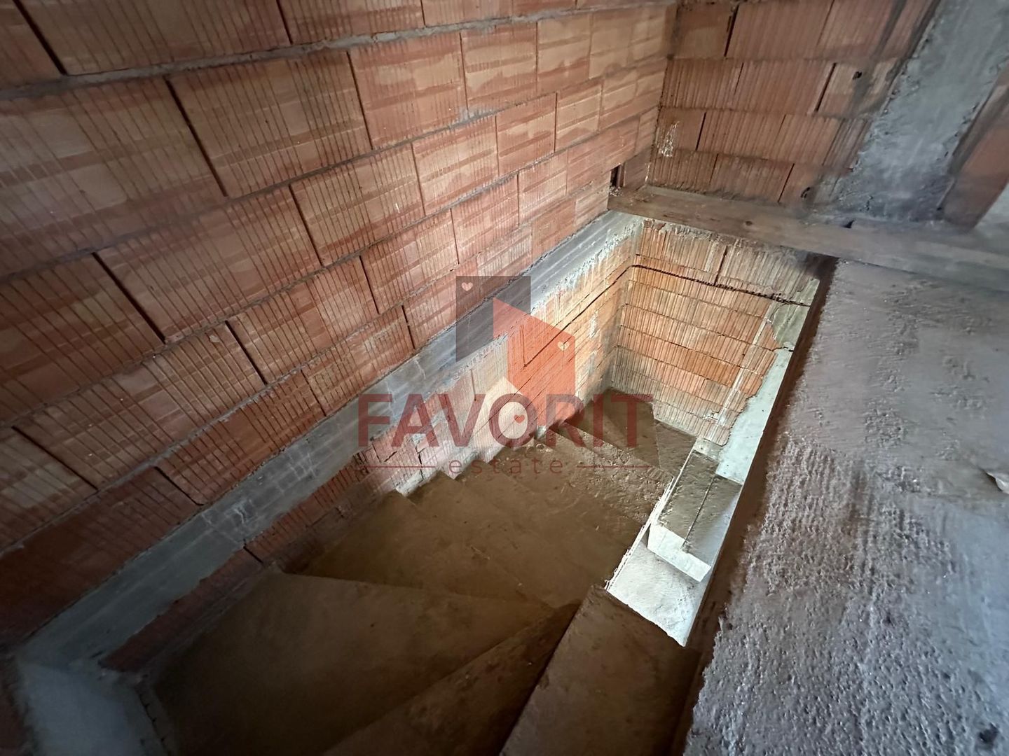 Duplex in Sanandrei | 5 camere | Toate utilitatile | Asfalt - Poză 5