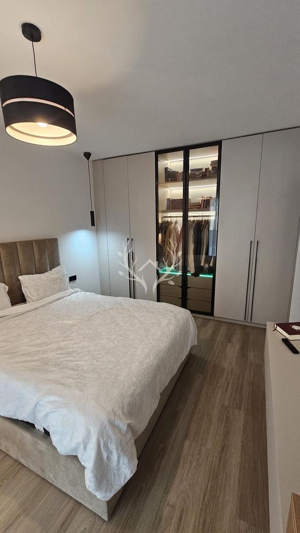 Apartament cu 3 camere si terasa de 82 mp - zona Vivo Floresti - Poză 2