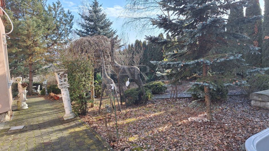 Casa Elegantă în Borhanci - Poză 16