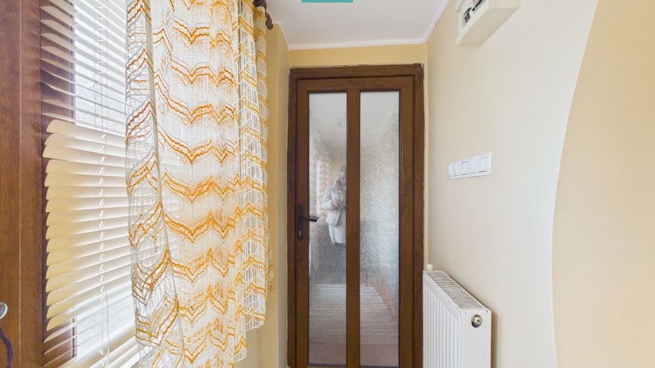 Casă cu teren 930 mp în Becicherecu Mic - Poză 12