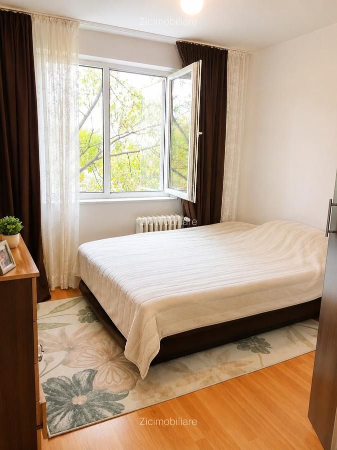 Apartament 3 camere | Dristor | Etaj 2/8 | 2 băi | Bloc 1984 - Poză 2