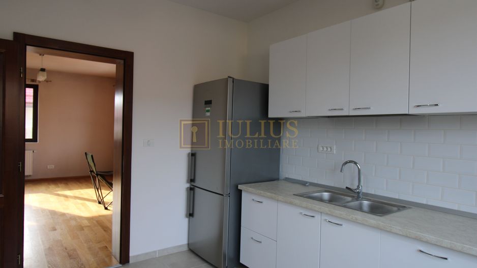 Braytim; 3 dormitoare, living saptios cu semineu. - Poză 8