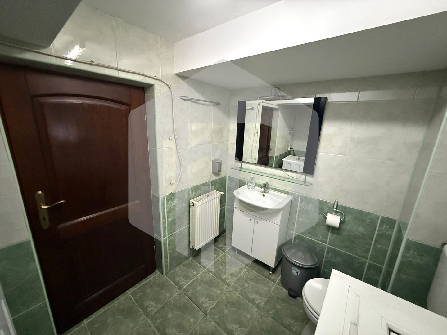 Casa de inchiriat | Pretabila muncitori | 6 Dormitoare | Cisnadioara - Poză 8