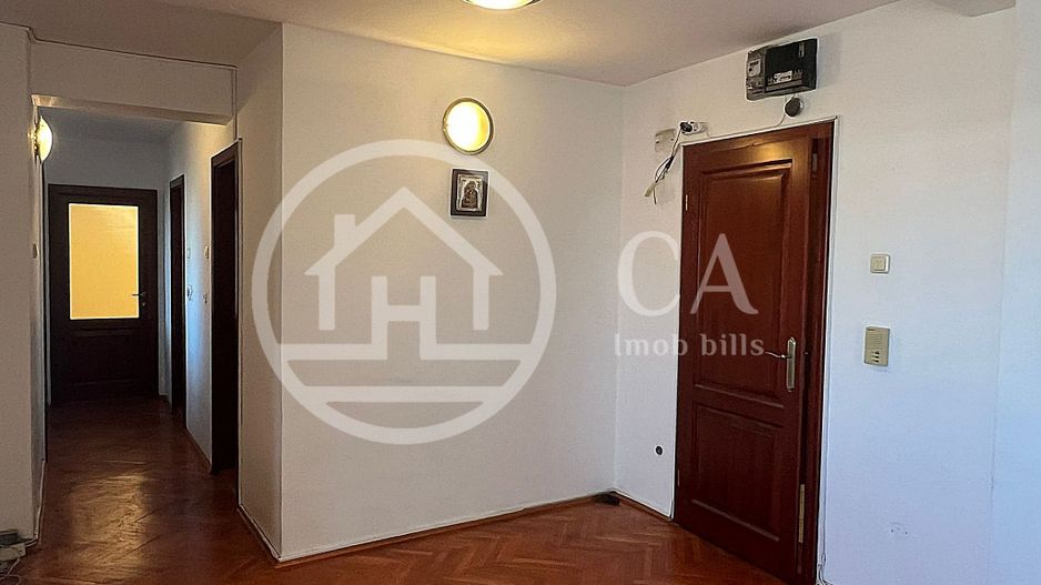 Apartament cu 4 camere de vanzare Ultracentral Oradea - Poză 8