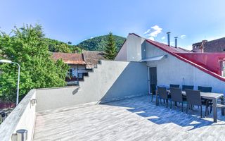 Casa zona centrala, curte individuala - Poză 3