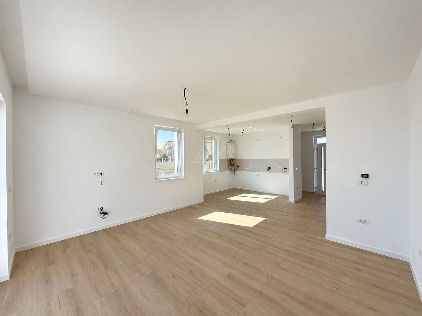 Duplex finalizat - Drumul Boilor. Toate utilitatile. Teren mare. - Poză 2