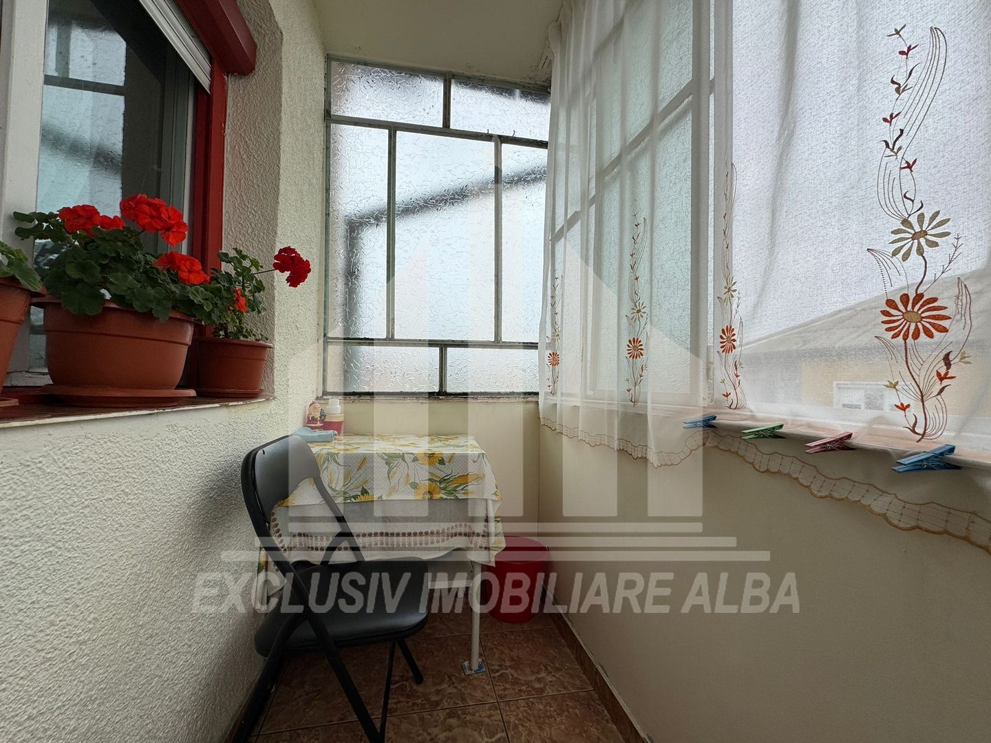 Apartament cu 4 camere decomandate, Centru - Poză 9