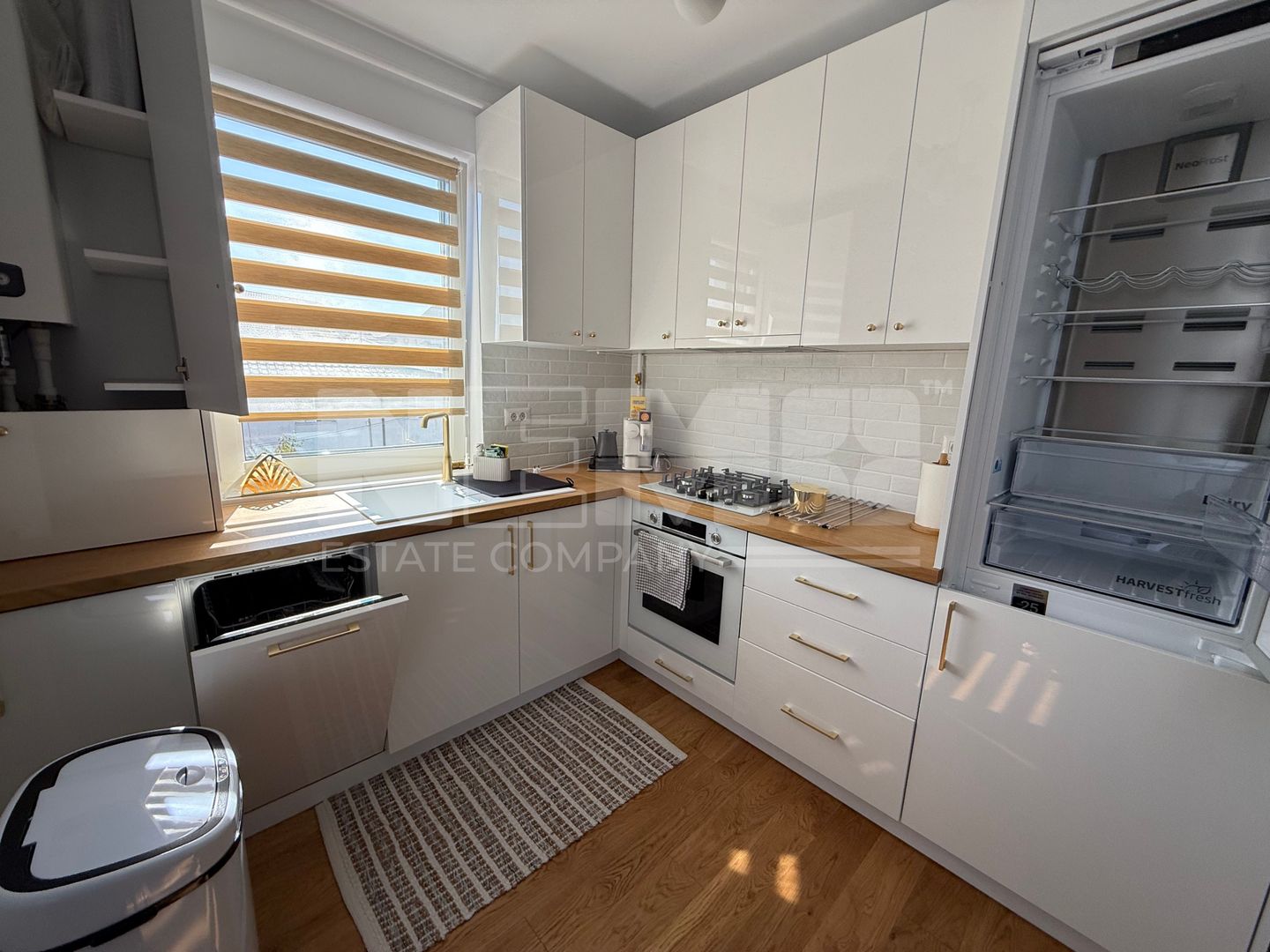 Apartament 3 camere | Zona Putnei | Etaj 2 - Poză 1