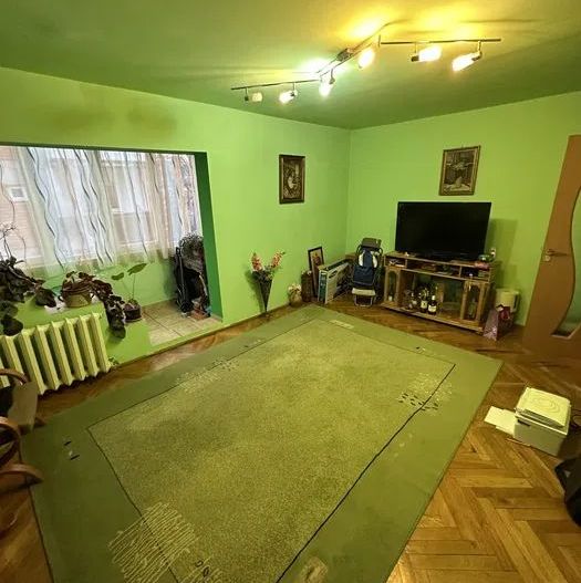 Ap. 4 camere Bucovina etaj 2 centrala proprie - Poză 3