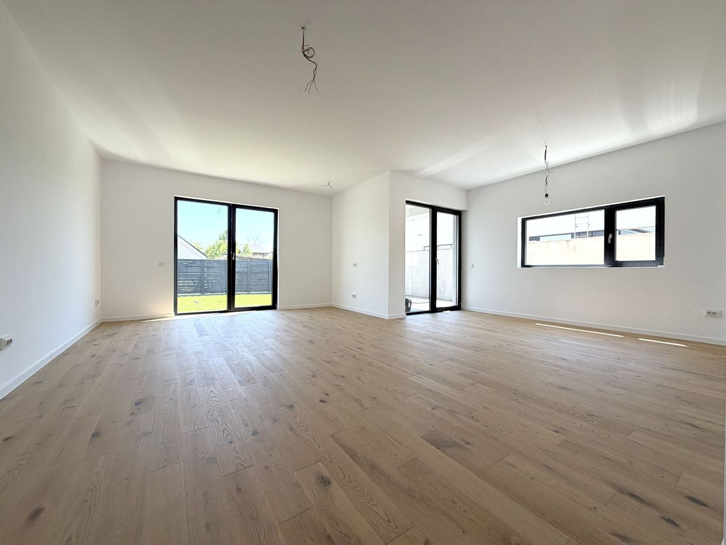 Vila Corbeanca-Petresti - Poză 3