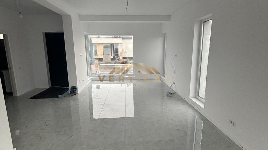 Locuință P+E modernă, 3 băi, teren generos de 323 mp - Poză 5