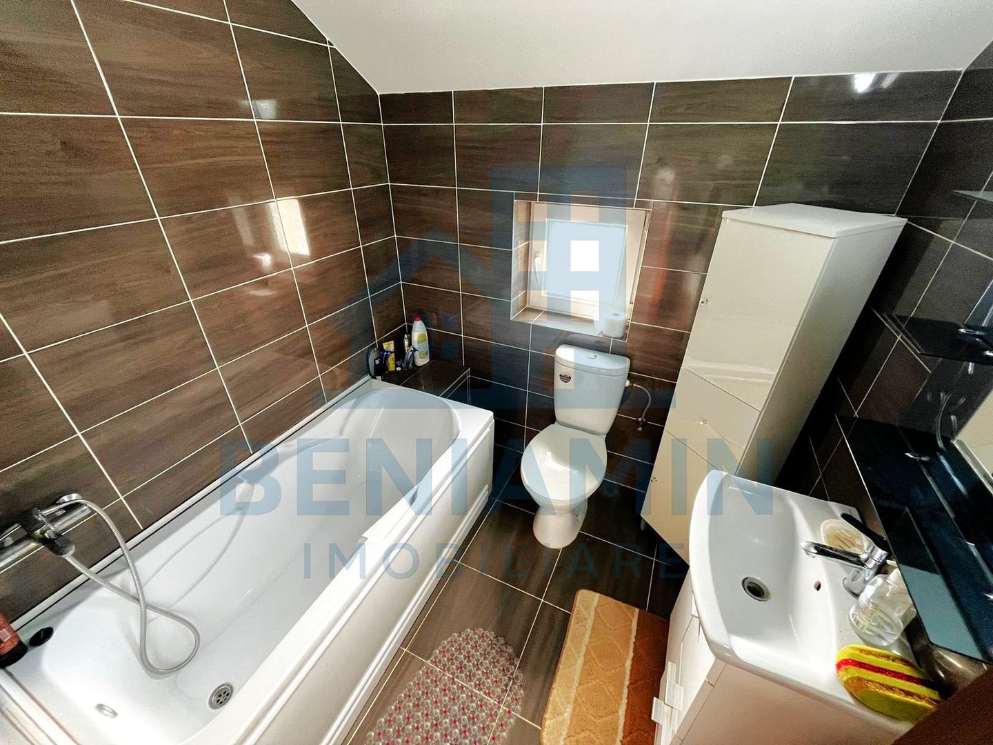 Casa P+1-Toate Utilitatile-3 Dormitoare-2 Bai-680mp Teren-Mobilata - Poză 11