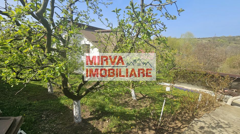 🏡 VILĂ ELEGANTĂ CU PRIVELIȘTE DEOSEBITĂ – VALENII DE MUNTE - Poză 3