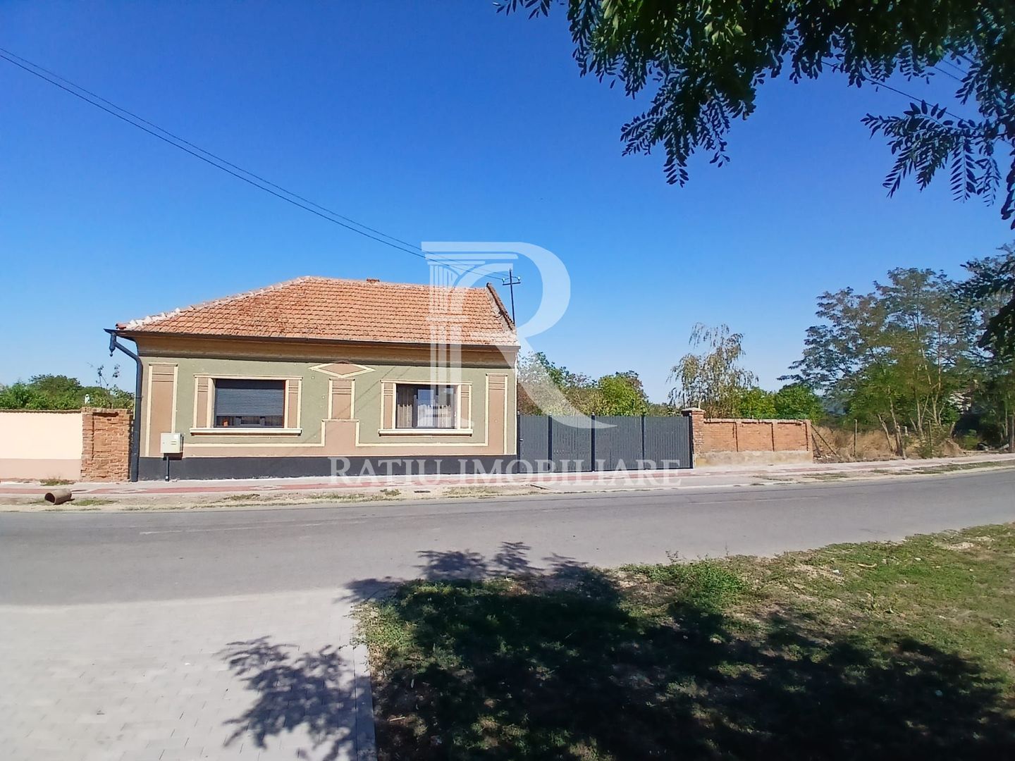 Casa 3 Camere + Anexe de Vanzare  | 125 + 73 mp | Santaul Mare | Bihor - Poză 13