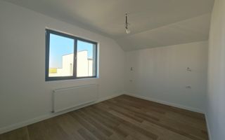 Vila individuala-cartierul nou-5 camere-gazon rulou-aspensoare - Poză 6
