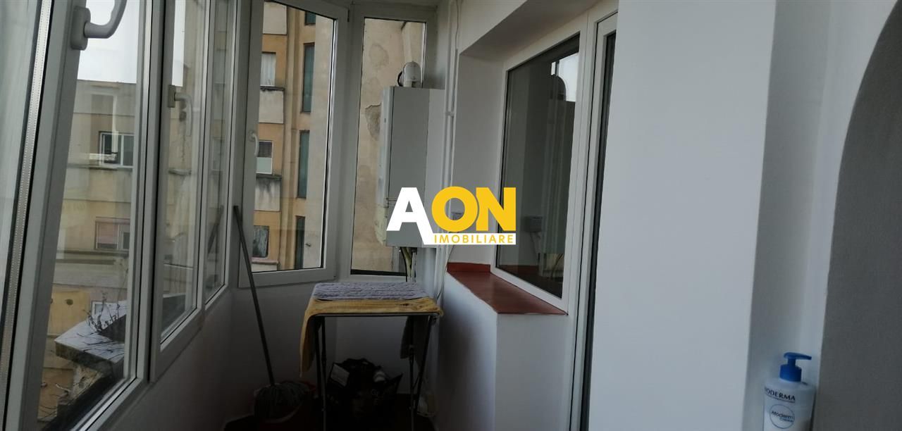 De inchiriat apartament 3 camere  zona Cetatea Alba Carolina - Poză 8