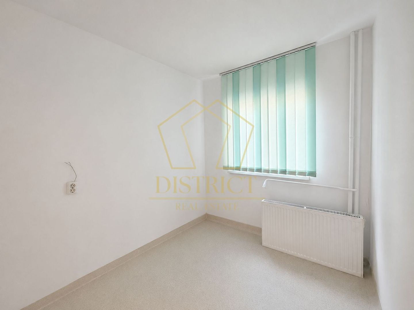 Spațiu comercial cu trei încăperi I Piața Doina I Sagului - Poză 3