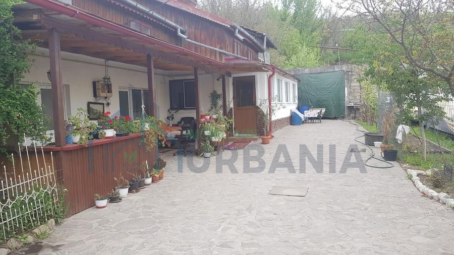 Casă cu teren pe Bulevardul C.A. Rosetti, Iași – 1.575 mp - Poză 1