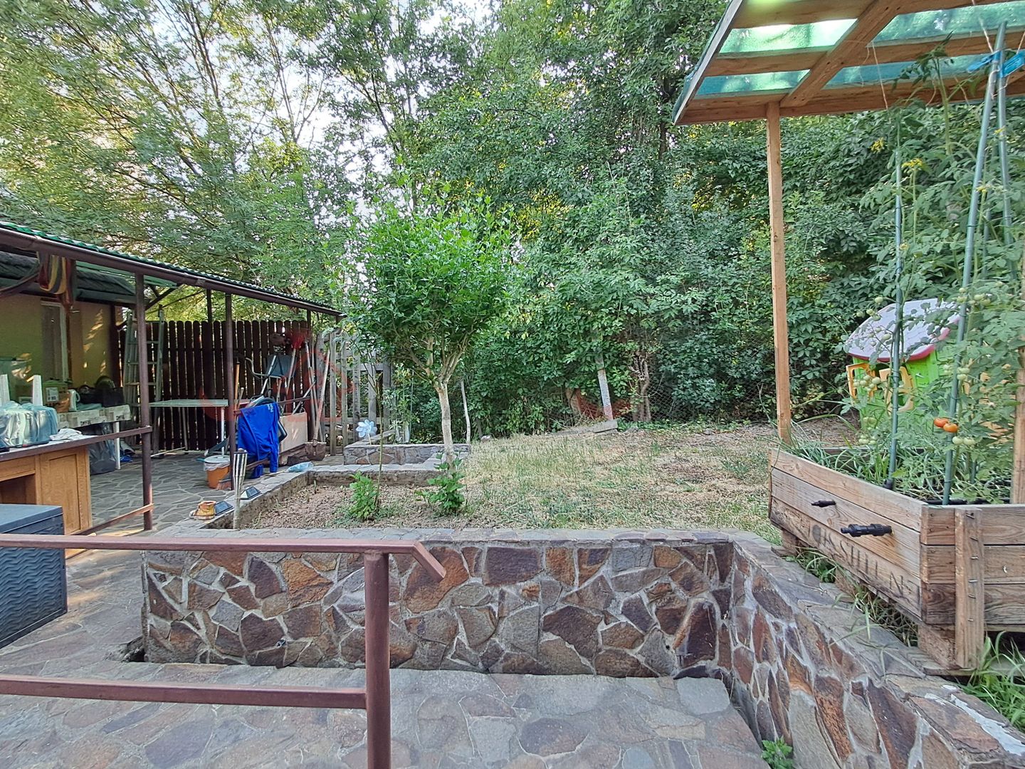 Casă individuală, teren 1.723 mp. garaj și livadă -Grigorescu!! - Poză 11