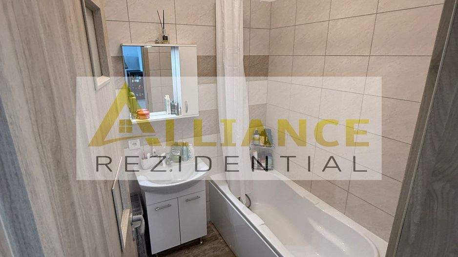 APARTAMENT 2 CAMERE MOBILAT SI UTILAT + PARCARE SUBTERANA - Poză 12