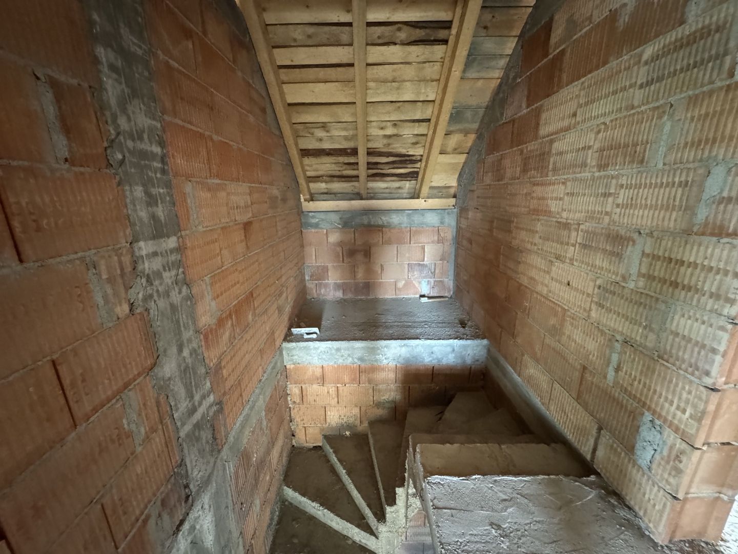 Casa Individuala Becicherecu Mic,P+M,5 Camere,3 Bai,Garaj,Teren Generos - Poză 11