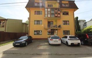 2 Camere,centrala proprie,loc de parcare privat.