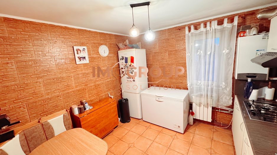 Apartament cu 3 camere - 75 Mp - Zona Tatarasi - Poză 4