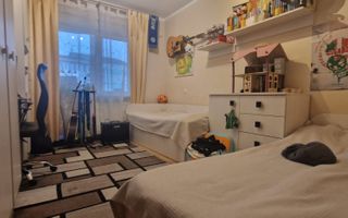 Apartament de vânzare cu 3 camere zona Stadion - Poză 3
