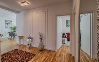 Vilă individuală elegantă, complet mobilată și utilată, lângă parcul și pădurea din Corbeanca - Poză 10