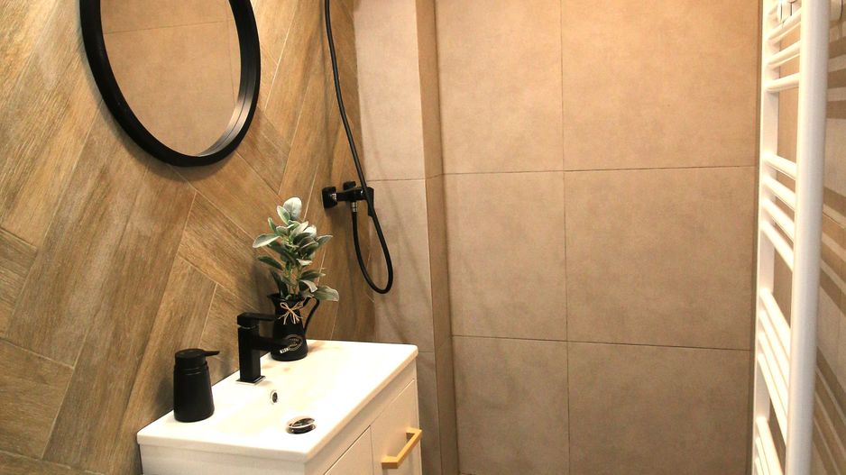 Centru Civic, 2 camere decomandate, etaj 1 - Poză 7