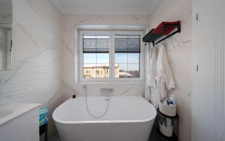 Casă ideală pentru familie în Brașov, Bunloc – spațioasă, luminoasă, priveliște - Poză 42