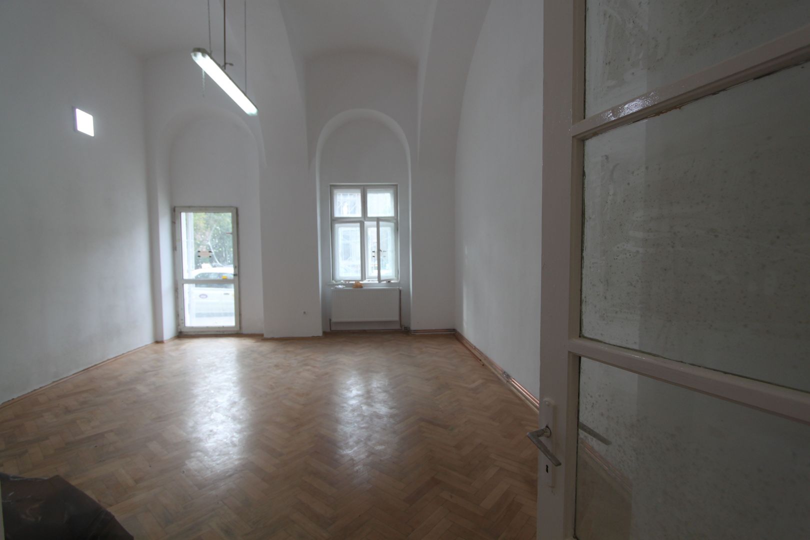 Spațiu comercial de 60mp de închiriat în zona Traian - Poză 18